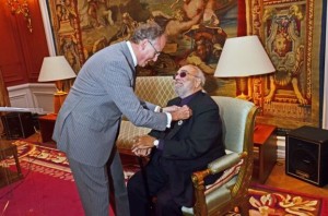 Ιππότης της Λεγεώνας της Τιμής ο Ντέμης Ρούσσος