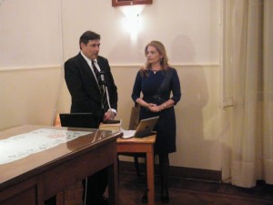 «Το θέατρο  στην Ελλάδα: Κουν, Καμπανέλλης και αρχαίο θέατρο»