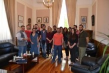 Την Ε.Κ.Α. επισκέφτηκε το συγκρότημα «Κρείττονες»