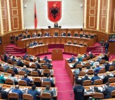 Αλβανία: Αφαιρέθηκε το δικαίωμα ψήφου στην Ελληνική μειονότητα