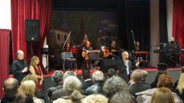 Αιγαιοπελαγίτικη πολιτισμική δροσιά και έντονη Αλεξανδρινή ατμόσφαιρα στην Αμφίκλεια