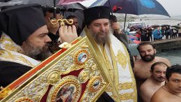 Ιστορική ημέρα για τους χριστιανούς της Σμύρνης με τον αγιασμό των υδάτων