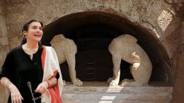 Greek Culture Minister allocates €2.5 million for Amphipolis Tomb project works