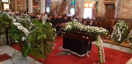 Η αλεξανδρινή παροικία αποχαιρέτησε τον πάροικο που αγάπησε όσο λίγους: τον αξέχαστο Σπύρο Μακρή, που μας εγκατέλειψε σε ηλικία 95 ετών
