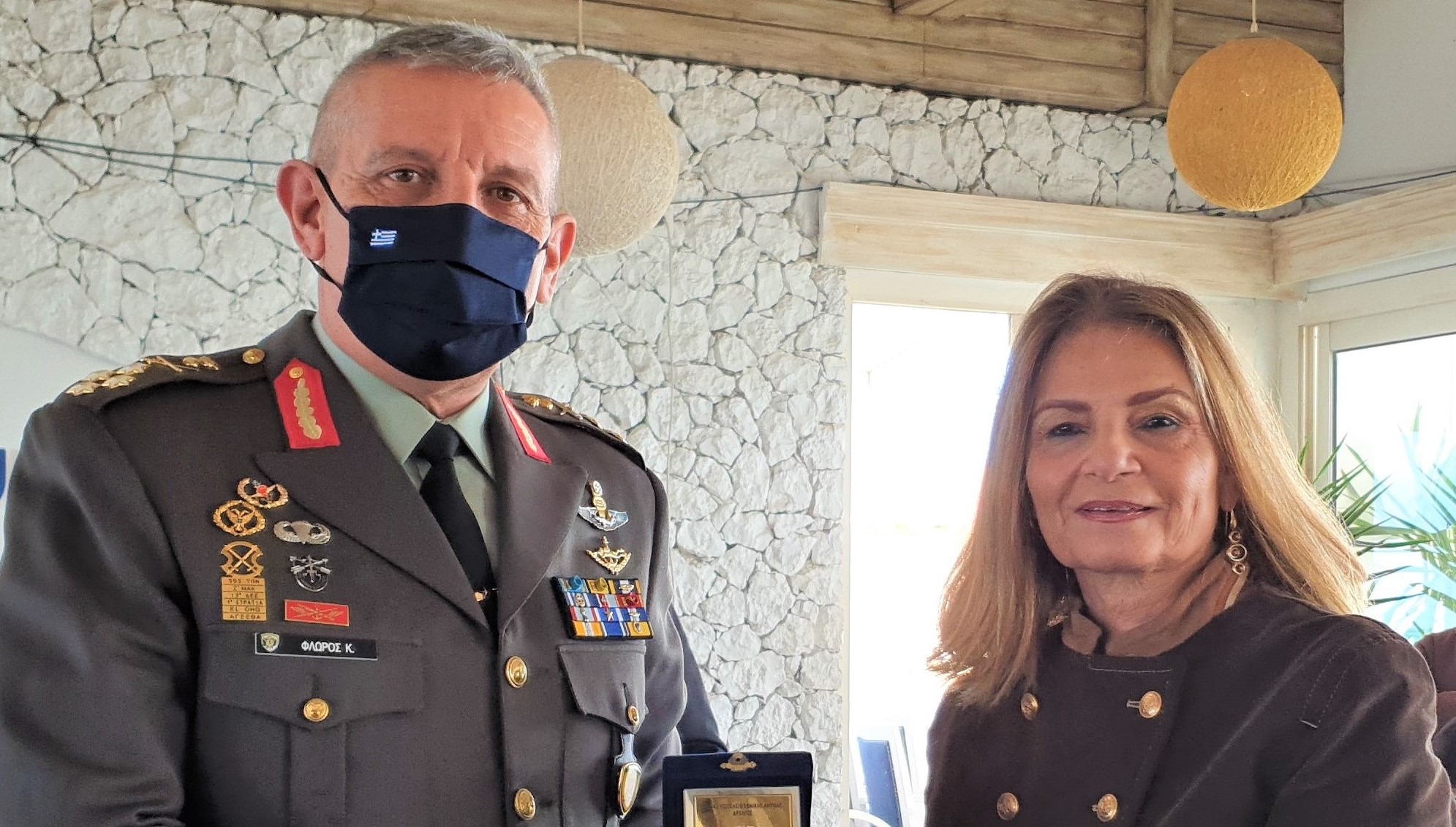 Την Πρόεδρο του ΕΝΟΑ Λ. Θλιβίτου ευχαρίστησε για την υποδοχή στην Αλεξάνδρεια, ο Α/ΓΕΕΘΑ Κ. Φλώρος