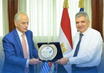 Συνάντηση του Έλληνα Πρέσβη στο Κάιρο Ν. Γαριλίδη, με τον Πρόεδρο της Αρχής της Διώρυγας του Σουέζ Οσ. Ραμπίε (ΦΩΤΟ)