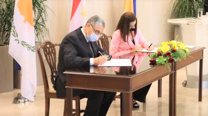 Υπογράφηκε στη Λευκωσία το μνημόνιο για την ηλεκτρική διασύνδεση Κύπρου – Αιγύπτου