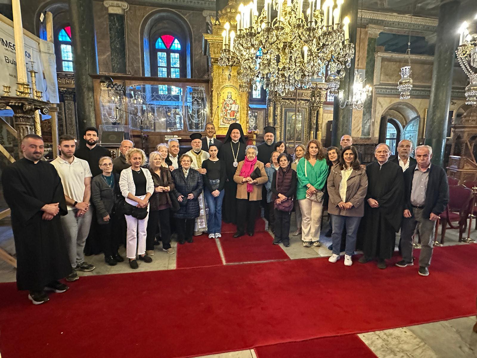 Η Κοινότητα Νεοχωρίου μας απέστειλλε εύχες!