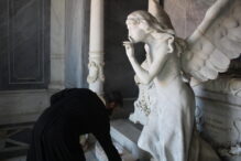 Το Ψυχοσάββατο στα Ελληνικά Κοιμητήρια