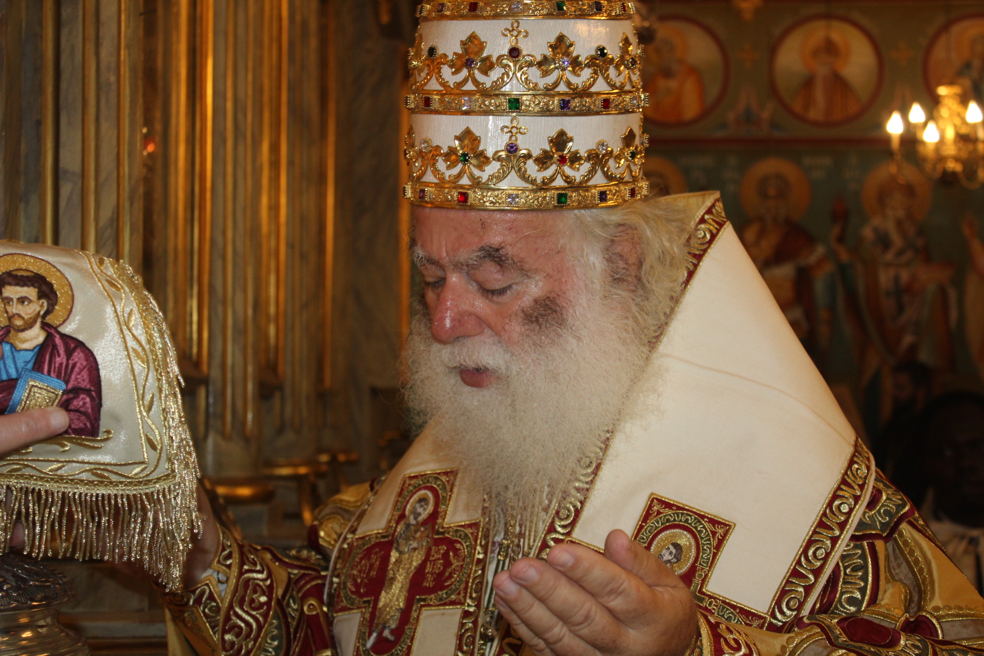 Η Επέτειος  των 1700ων ετών από τη Σύγκληση της Α΄ Οικουμενικής Συνόδου.