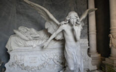 Αρχιερατική Θεία Λειτουργία στο Α΄ Κοιμητήριο