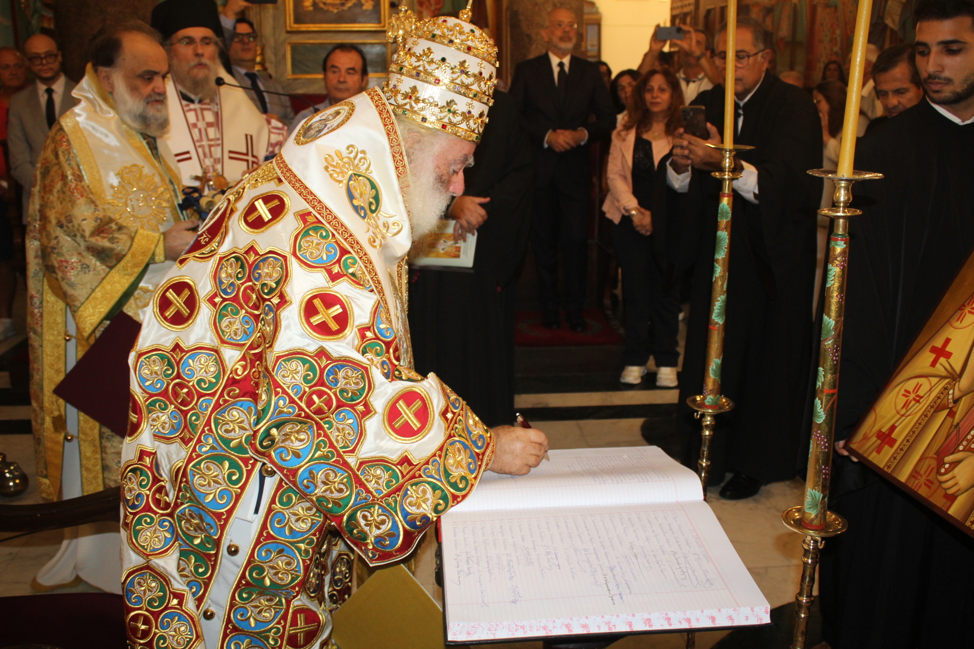 Συνοδική Θεία Λειτουργία με Αγιοκατατάξεις