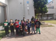 Με χαμόγελα και κάρτες οι μαθητές στο Μάννα