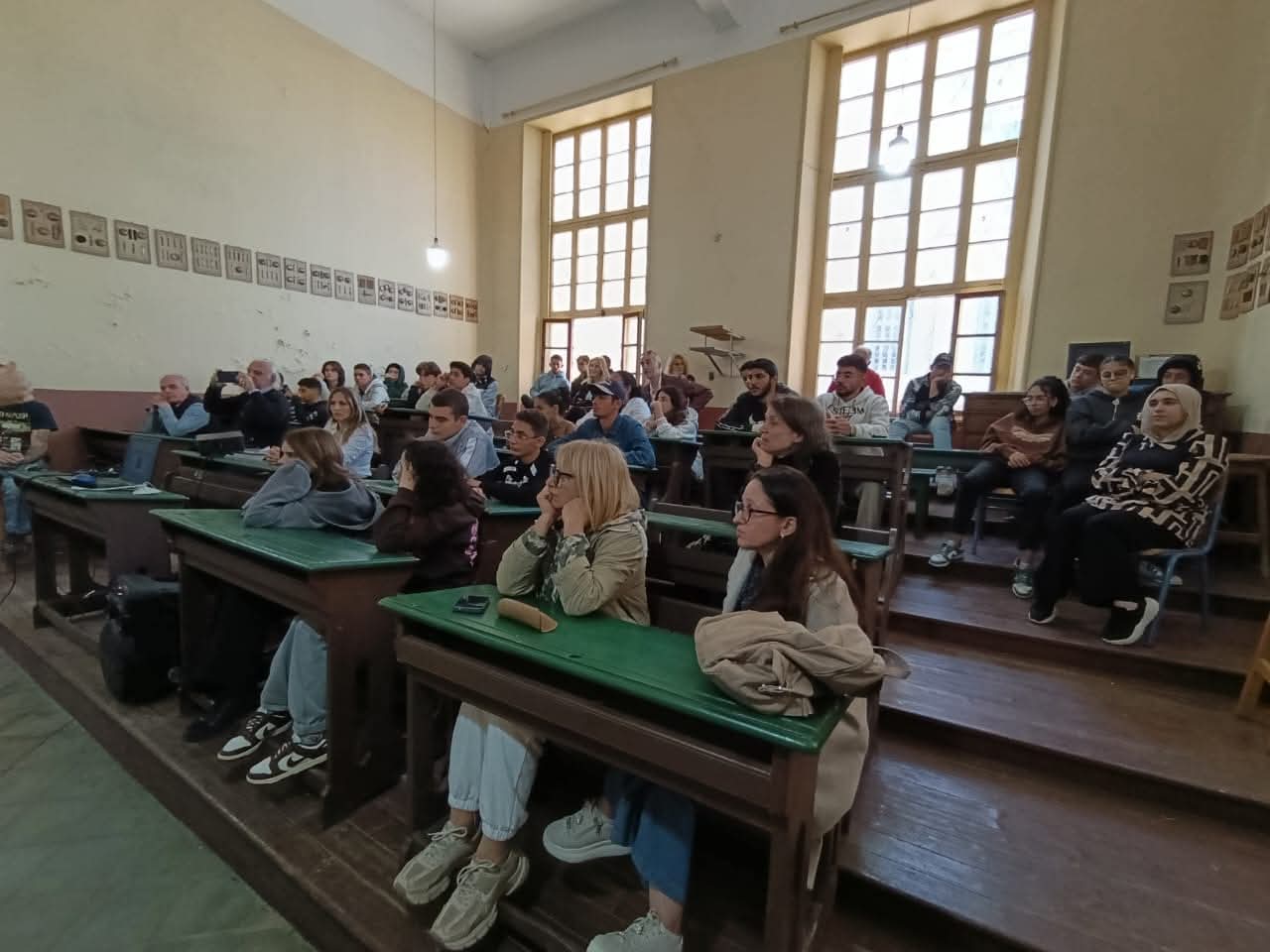 Επιστημονικό Φως στο Χημείο της ΕΚΑ